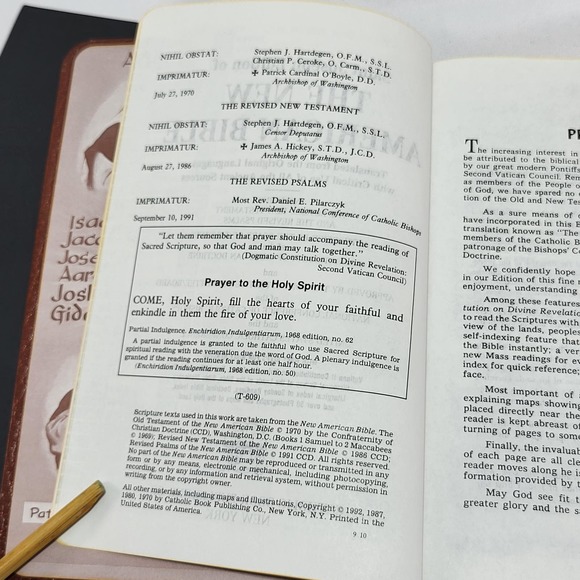 Pair of The New American Bibles: Saint Joseph Edition and 2001 American Standard - Picture 13 of 16